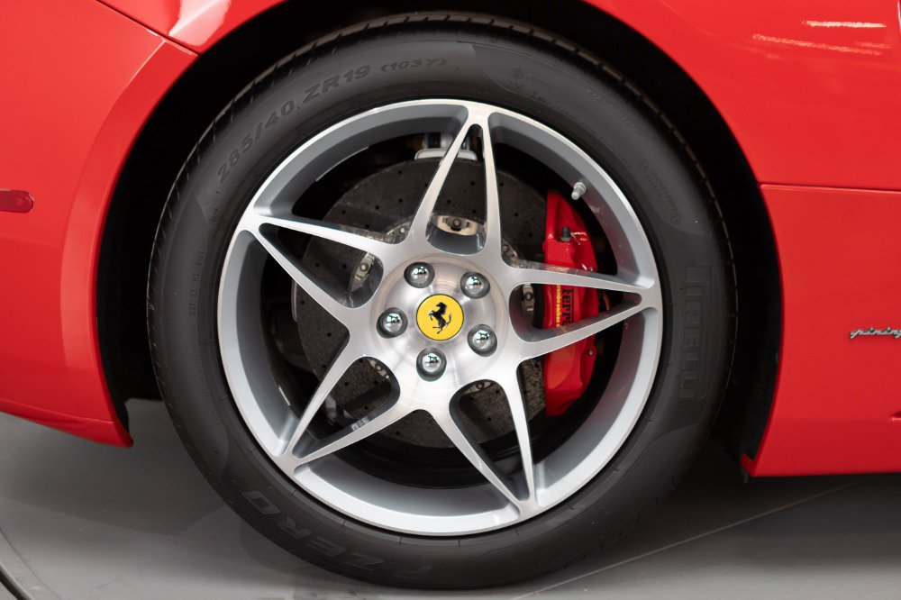 Used 2011 Ferrari California image 31