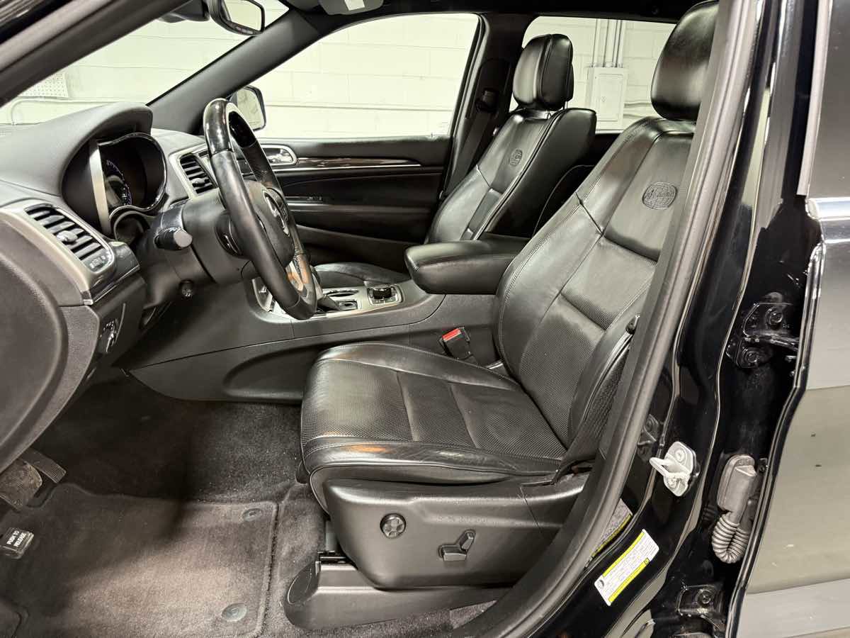 Used 2018 Jeep Grand Cherokee Overland image 16