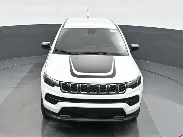 Used 2025 Jeep Compass Sport w/ Mopar Graphics Package AWD/4WD image 32