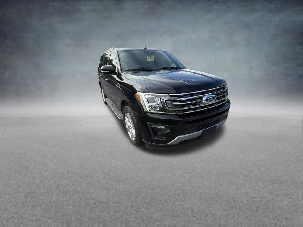 Used 2019 Ford Expedition XLT w/ Equipment Group 202A AWD/4WD image 8