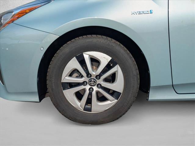 Used 2017 Toyota Prius Two w/ Prius Two Safety Plus Package FWD image 17