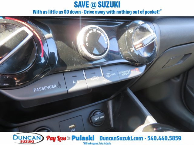 Used 2022 Hyundai Kona SE image 29