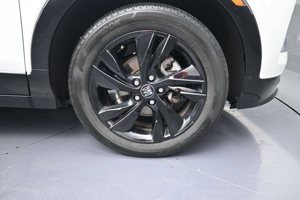 Used 2024 Buick Encore GX Sport Touring FWD image 5