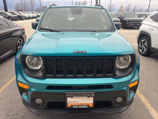 Used 2021 Jeep Renegade Latitude image 2