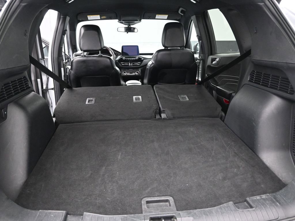 Certified 2024 Ford Escape ST-Line w/ Cold Weather Package image 24