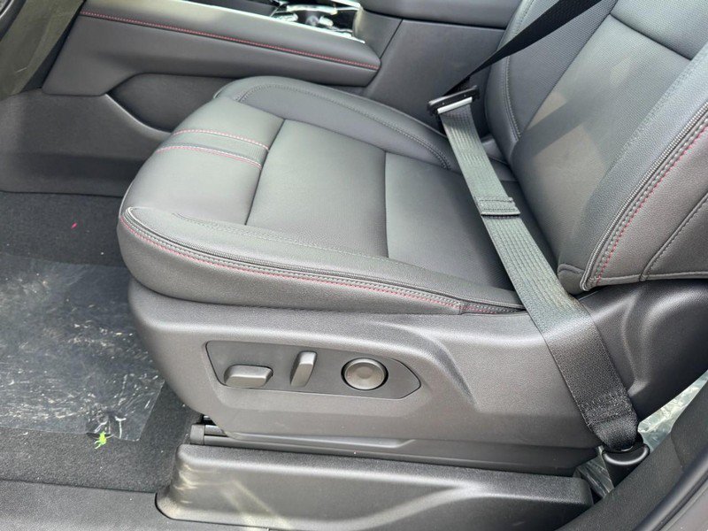 New 2026 Chevrolet Suburban RST w/ Comfort Package AWD/4WD image 9