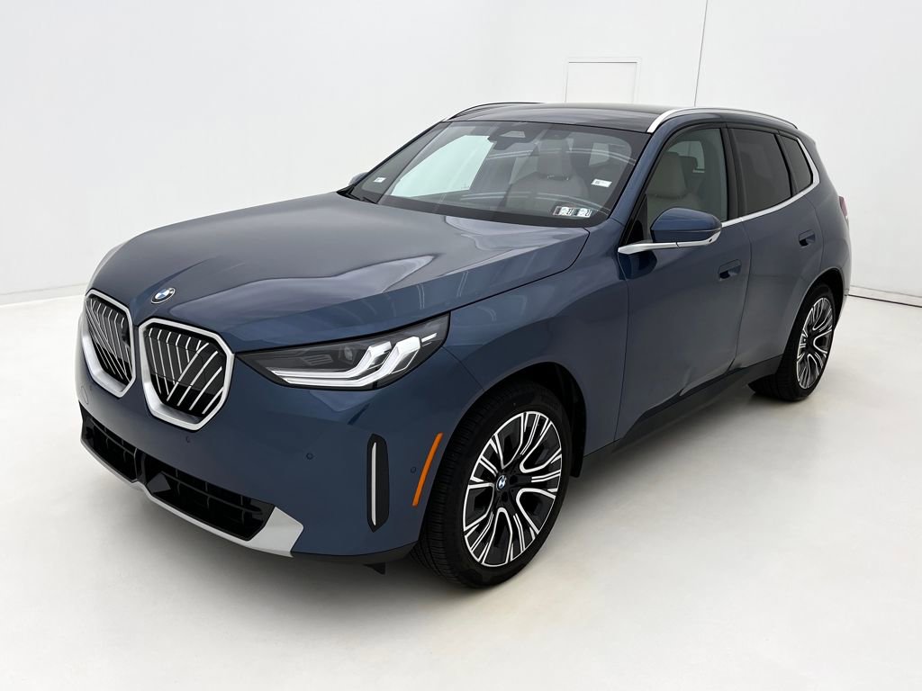 Certified 2025 BMW X3 xDrive30i w/ Premium Package AWD/4WD image 4