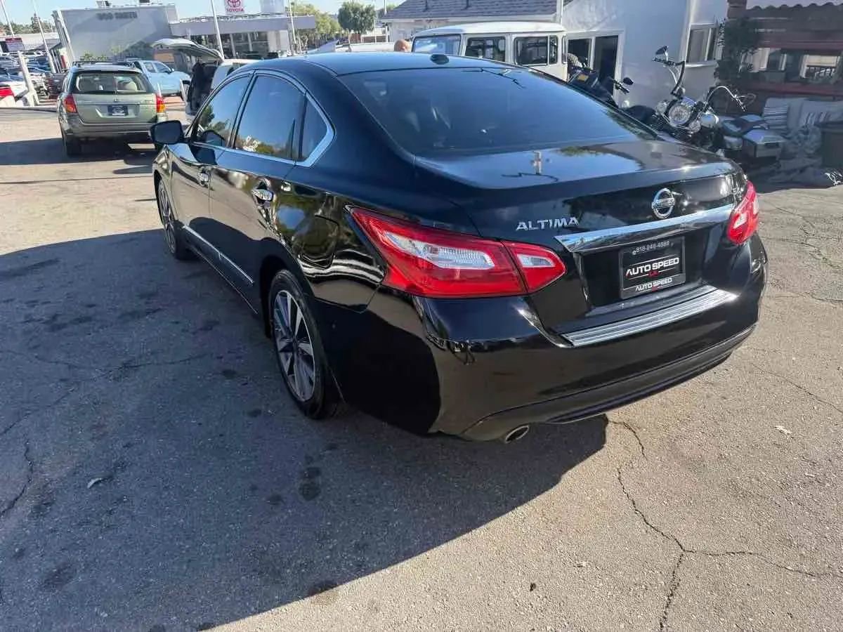 Used 2016 Nissan Altima 2.5 SL FWD image 6