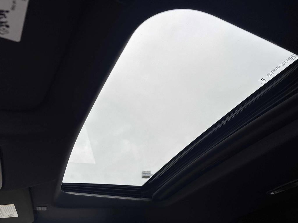 Used 2025 GMC Sierra 2500 AT4 w/ AT4 Premium Plus Package image 25