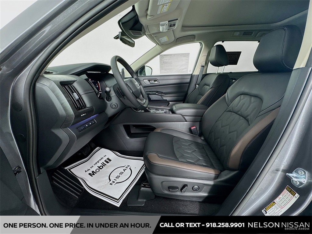 New 2026 Nissan Pathfinder Platinum image 21