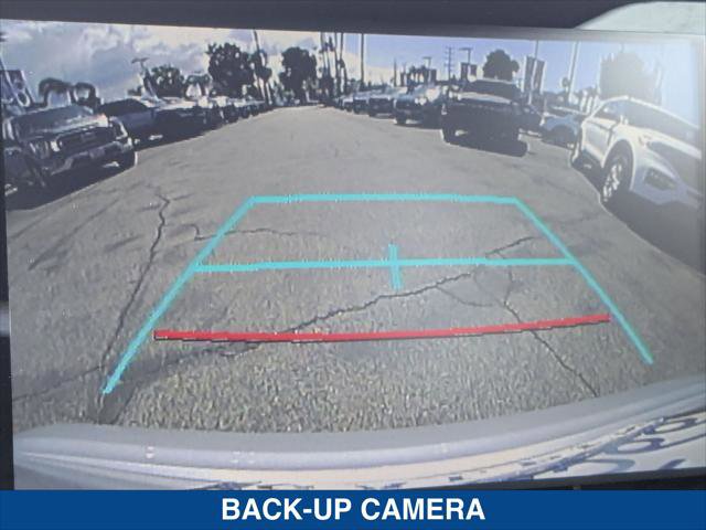 Used 2022 Toyota Corolla SE FWD image 18