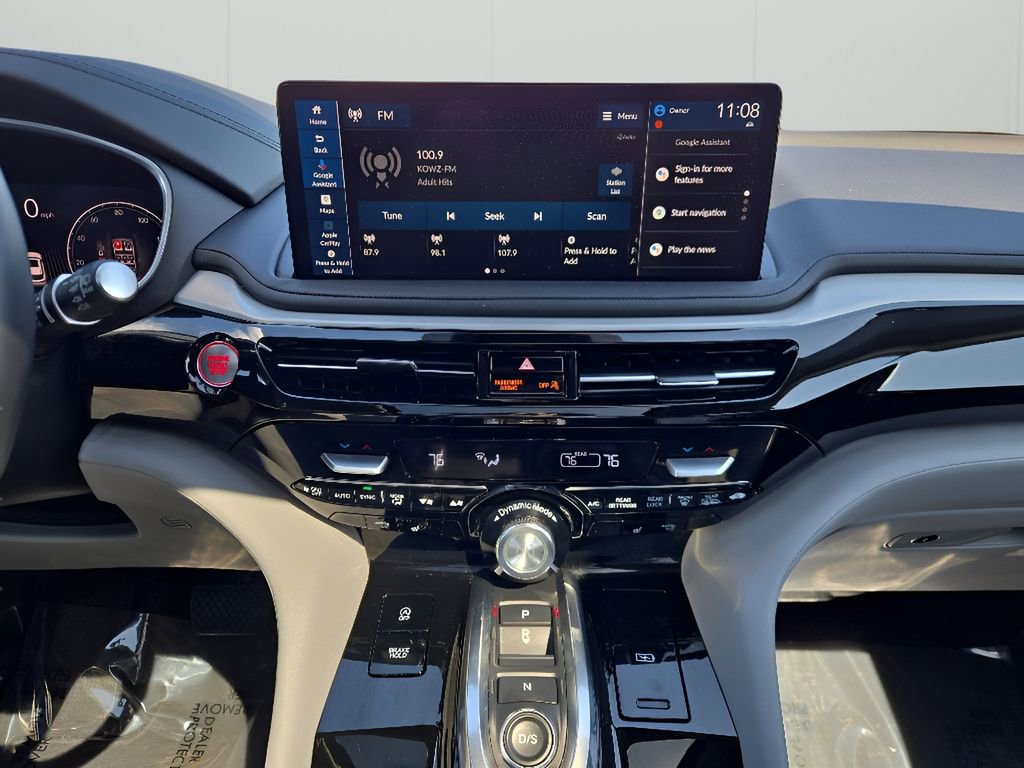 Used 2025 Acura MDX SH-AWD w/ Technology Package image 23