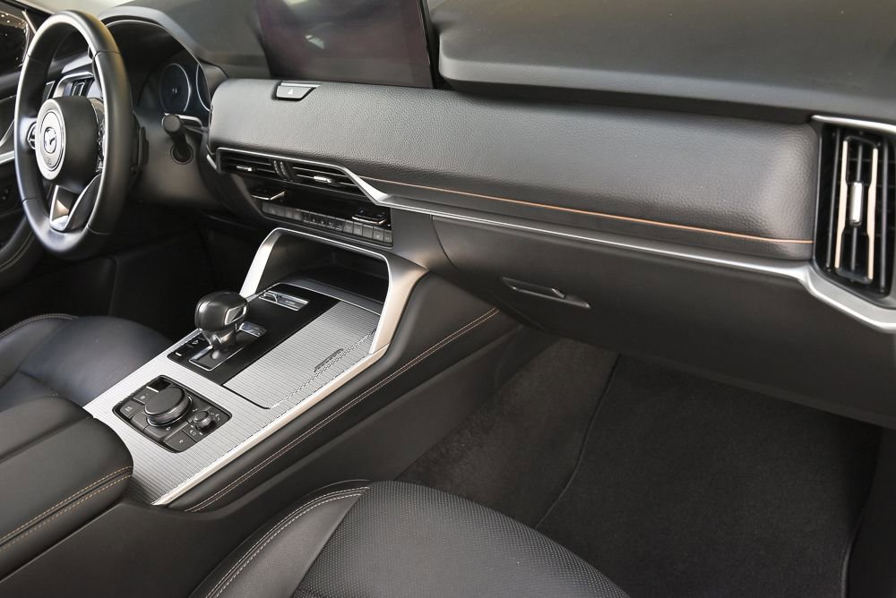 Used 2025 MAZDA CX-90 3.3 Turbo w/ Preferred Package image 18