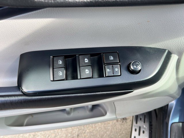 Used 2019 Toyota Highlander XLE AWD/4WD image 18