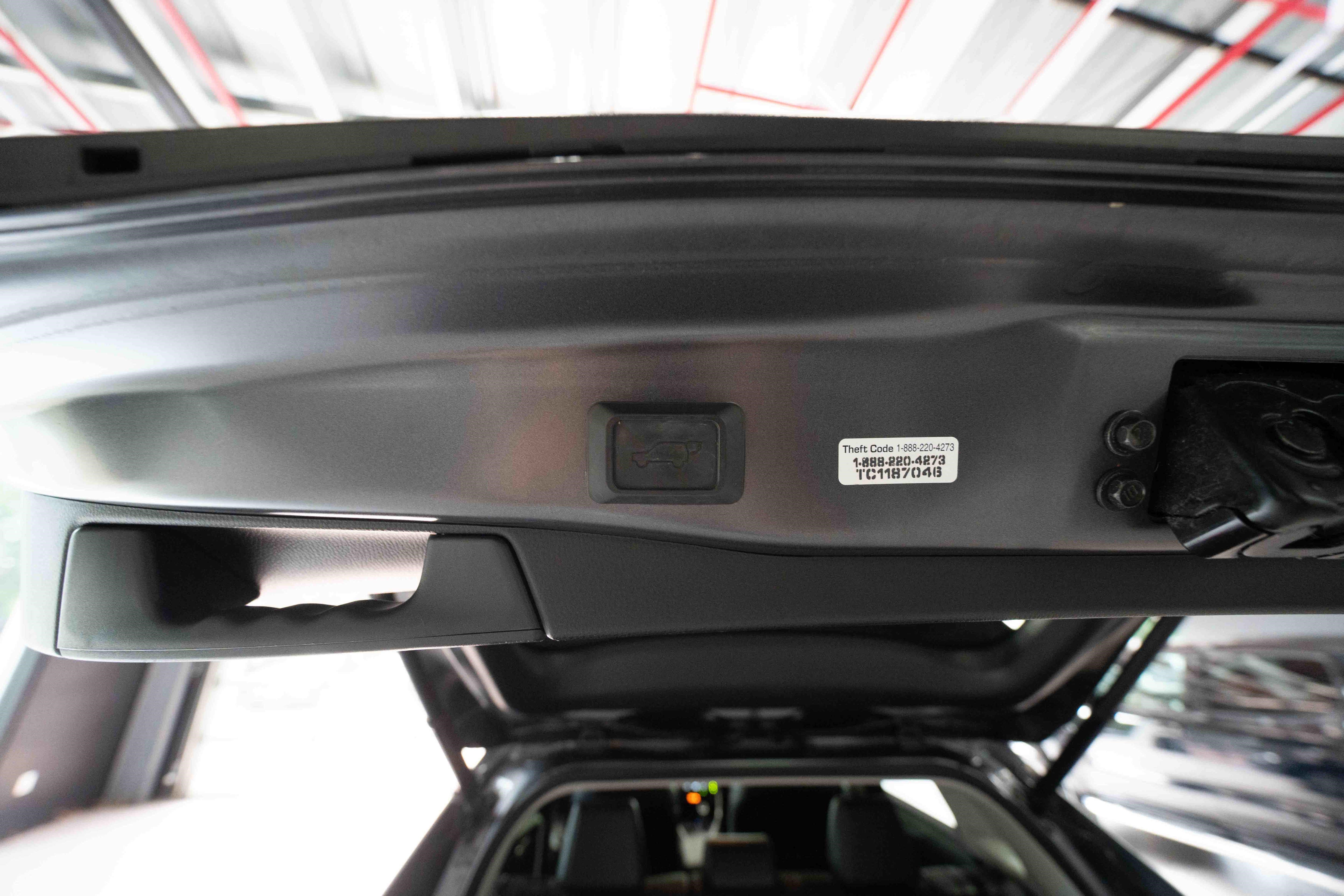 Used 2019 Toyota RAV4 XLE Premium w/ All Weather Liner Package AWD/4WD image 29