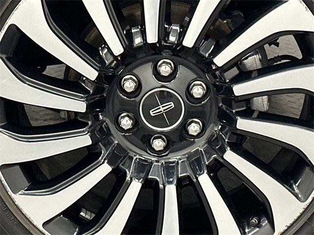 Used 2022 Lincoln Navigator L Black Label image 5
