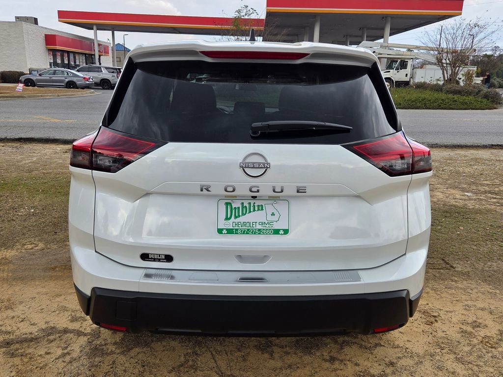 New 2026 Nissan Rogue SV image 9