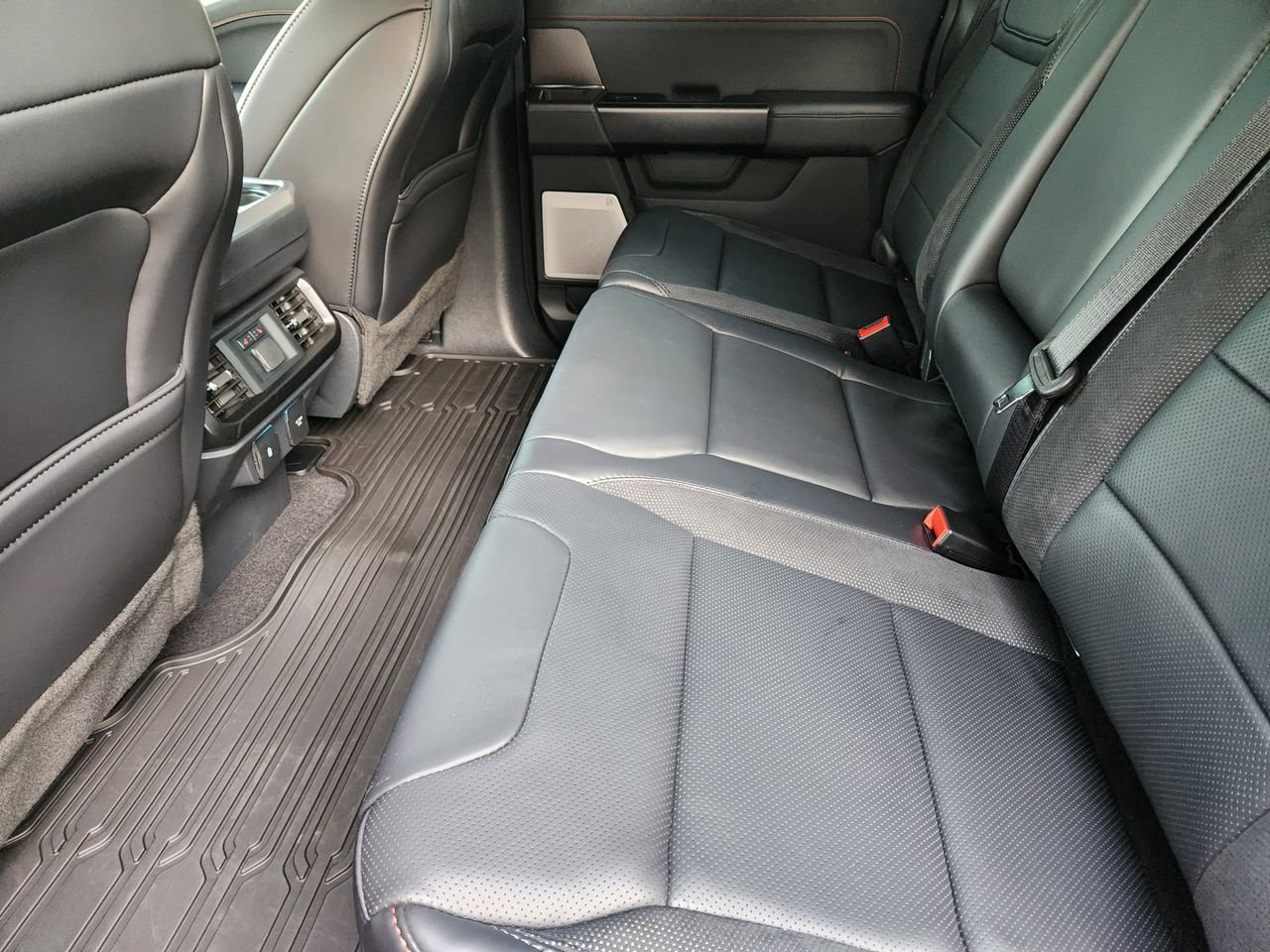 Used 2026 Ford F150 Raptor AWD/4WD image 28