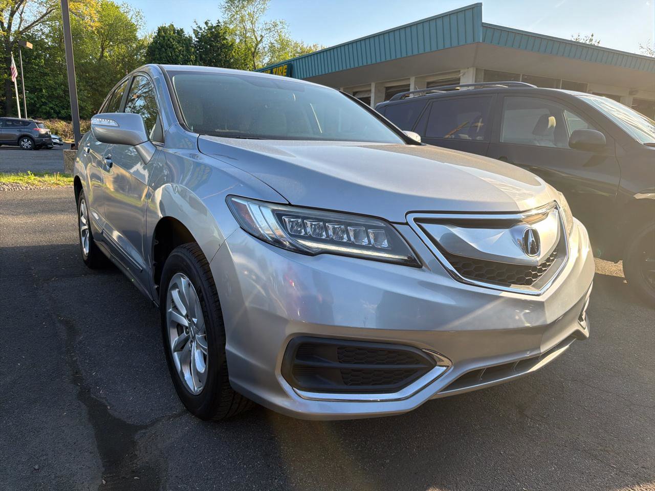 Used 2018 Acura RDX AWD image 3
