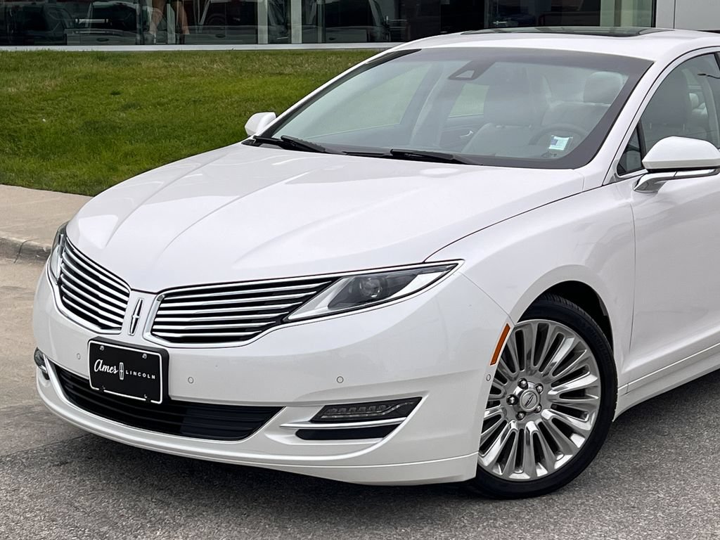 Used 2016 Lincoln MKZ AWD w/ Equipment Group 300A Reserve image 2