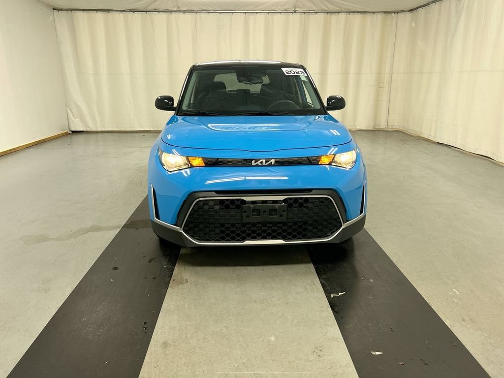 Certified 2023 Kia Soul S FWD image 3