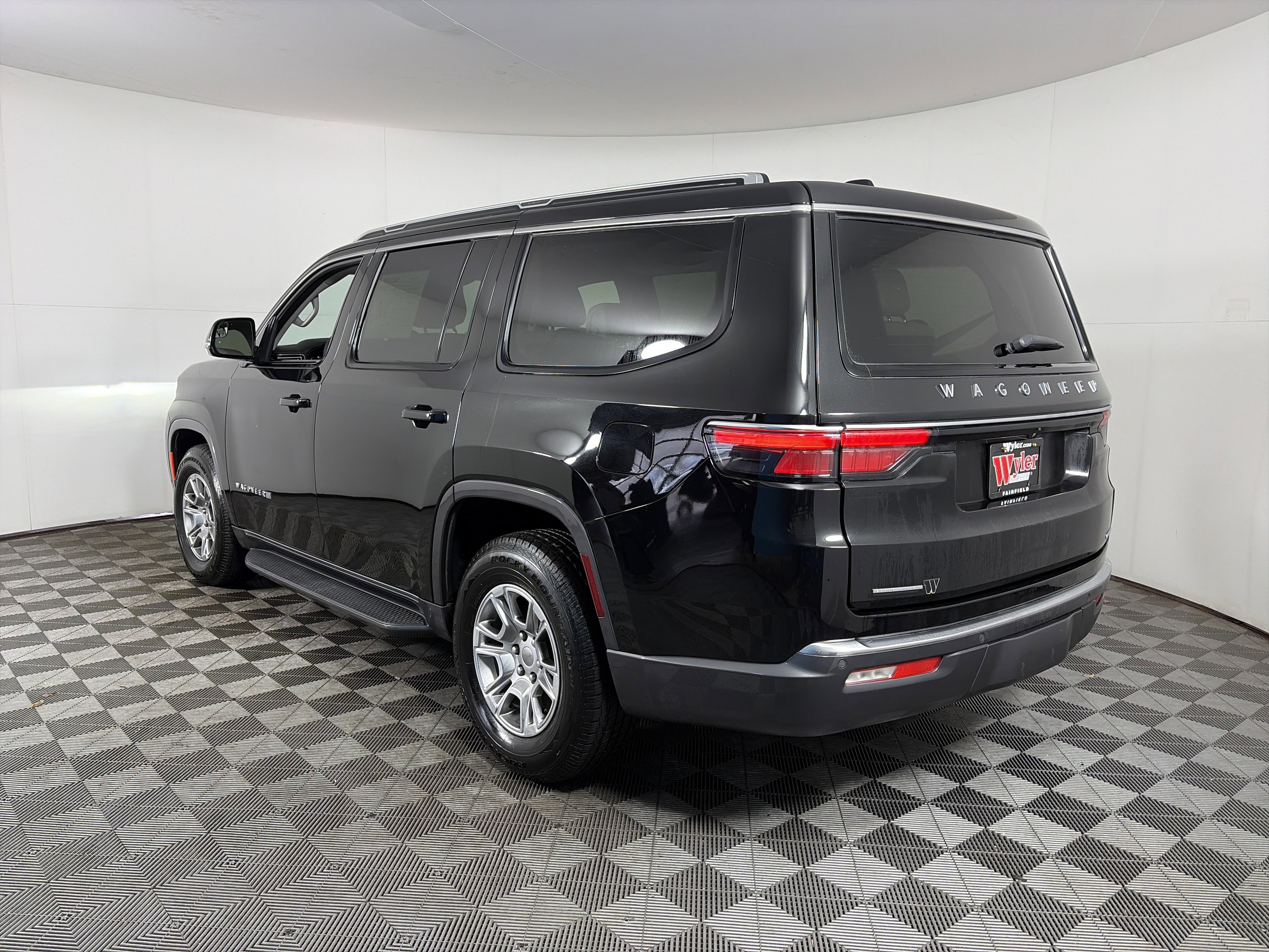 Used 2022 Jeep Wagoneer Series I image 14