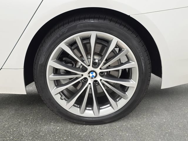 Certified 2023 BMW 530i xDrive w/ Premium Package AWD/4WD image 28