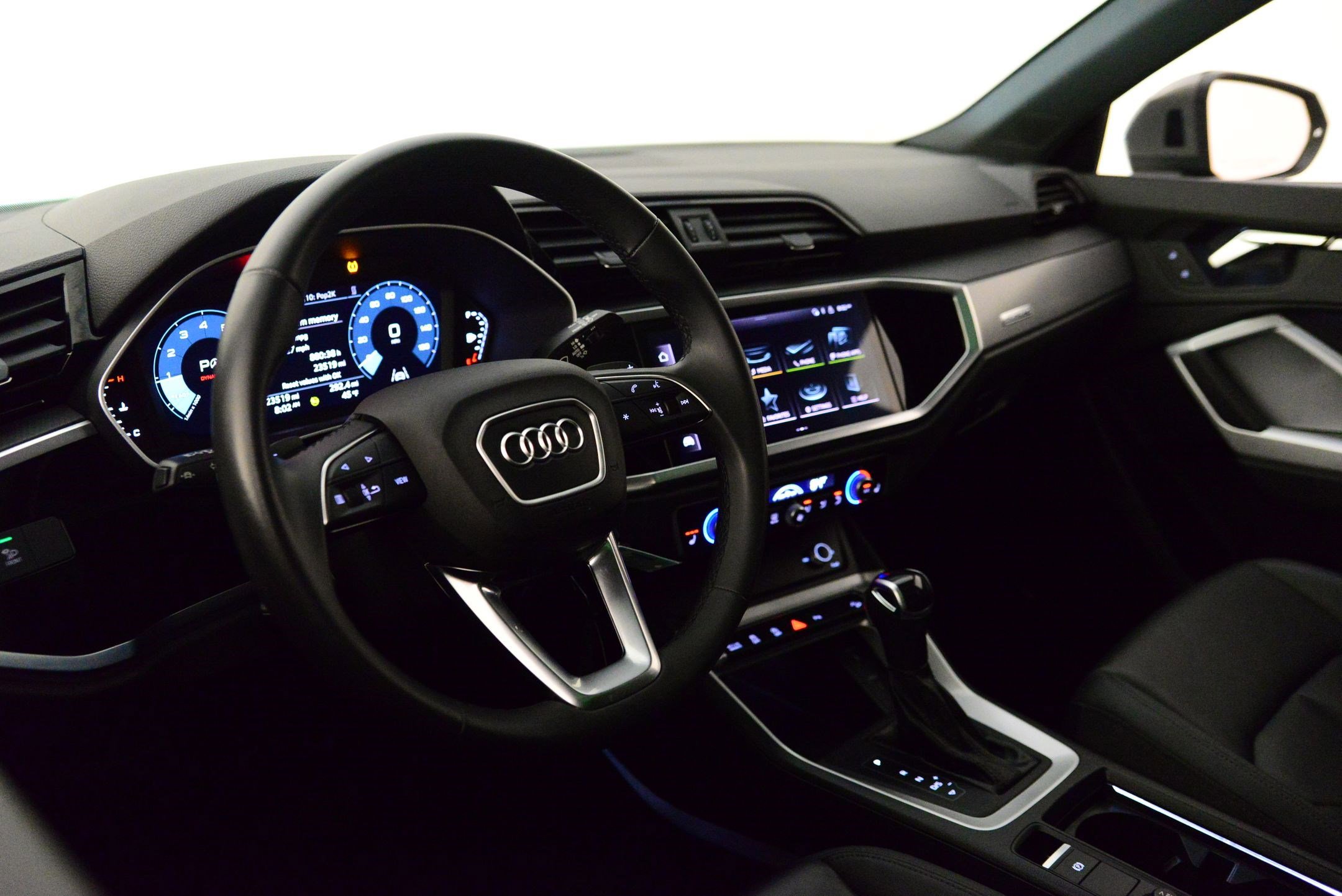 Certified 2023 Audi Q3 2.0T Premium w/ Convenience Package image 28