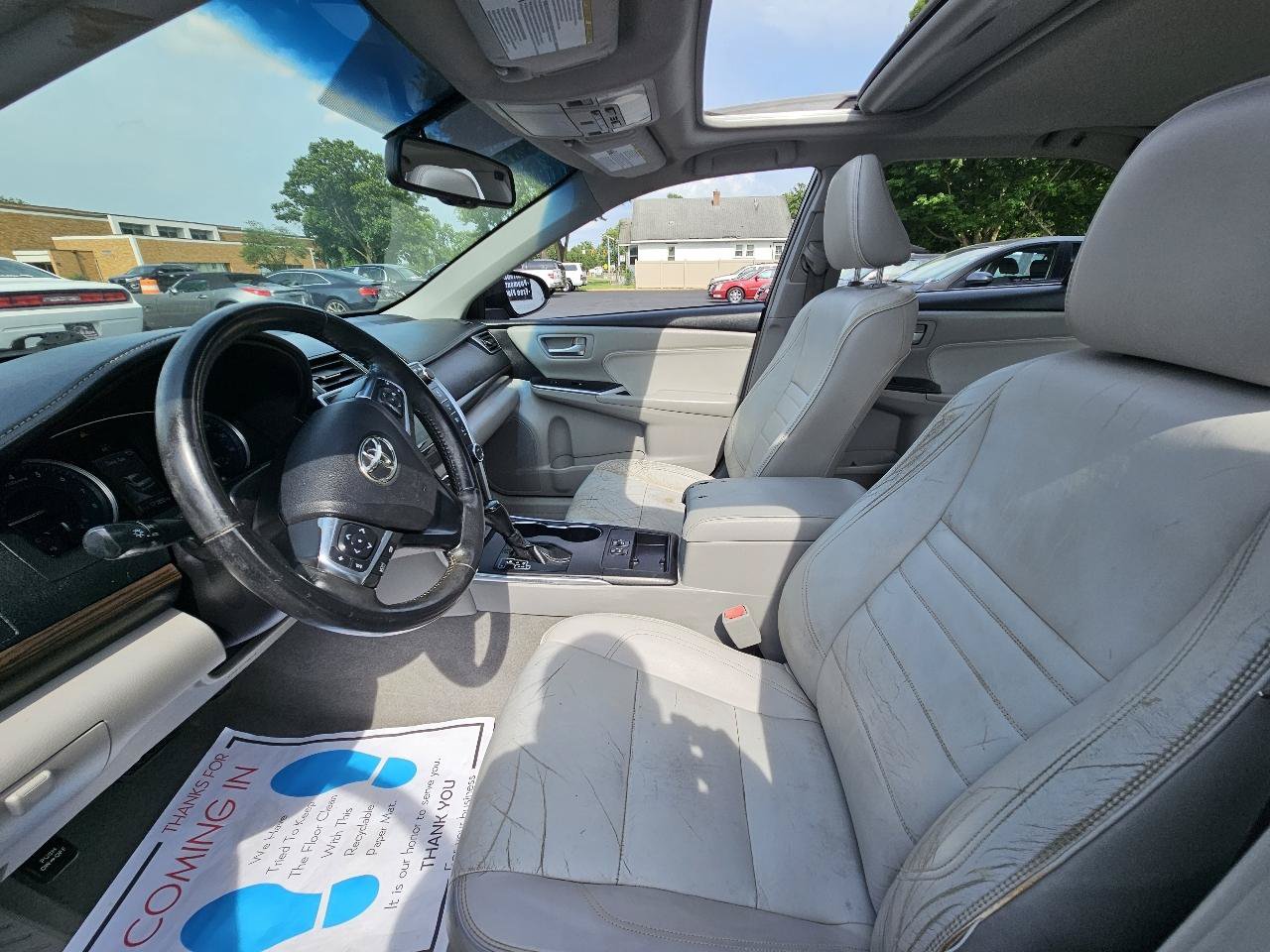 Used 2016 Toyota Camry XLE FWD image 19