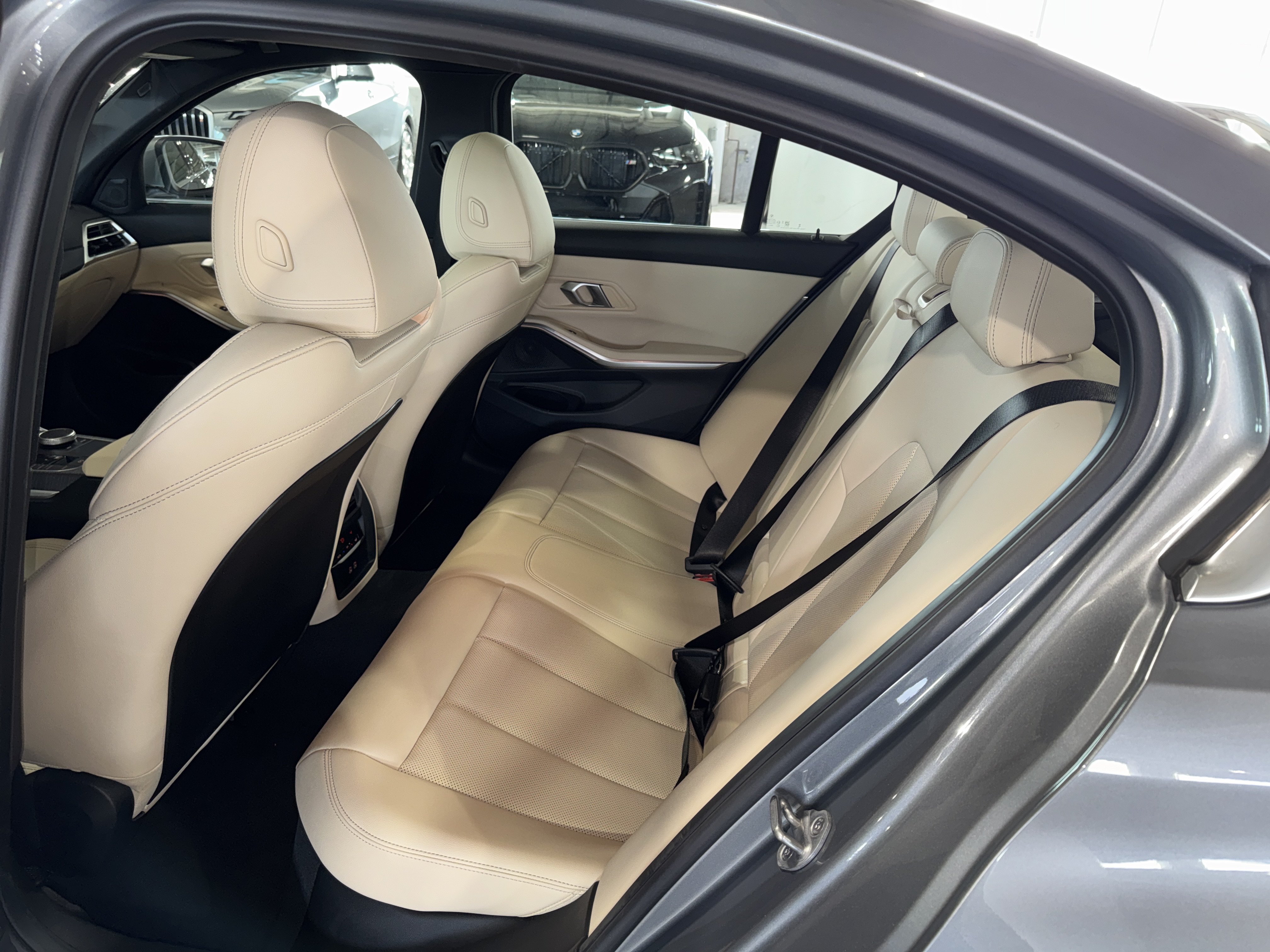 Certified 2026 BMW 330i Sedan w/ Premium Package RWD image 15
