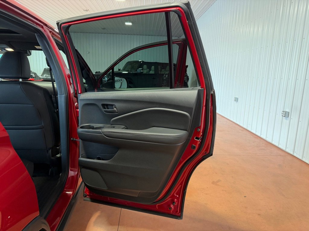 Used 2023 Honda Passport EX-L image 25