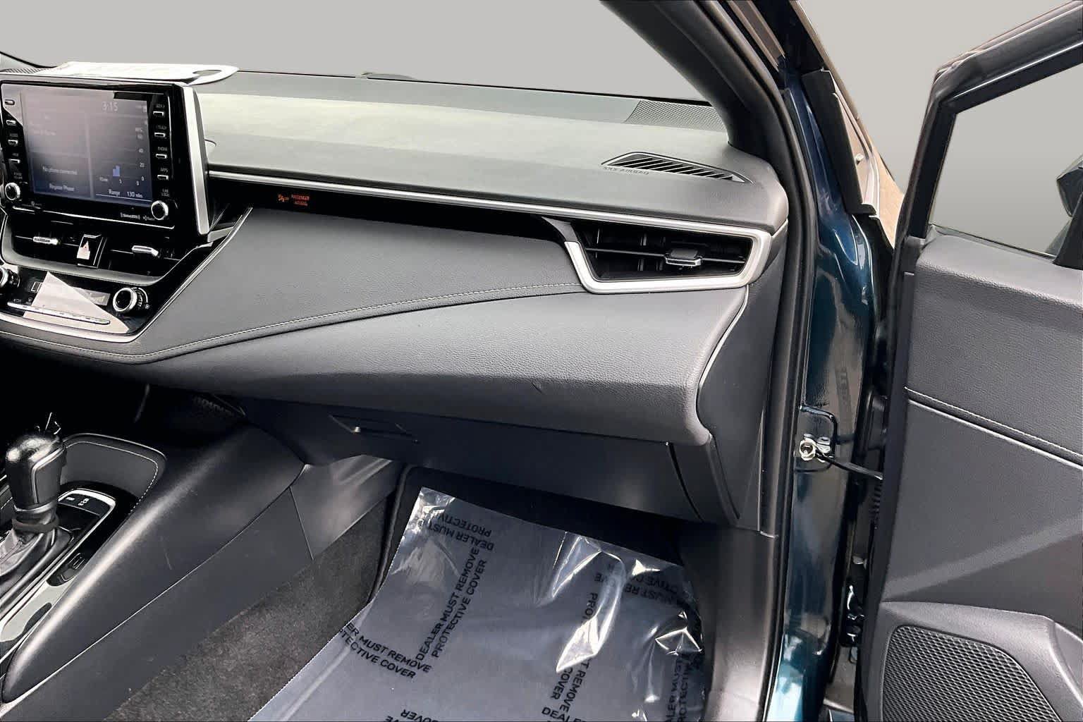 Certified 2022 Toyota Corolla SE w/ SE Preferred Package FWD image 18