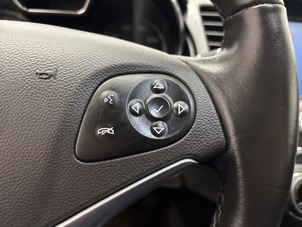 Used 2014 Chevrolet Impala LT w/ Convenience Package image 24