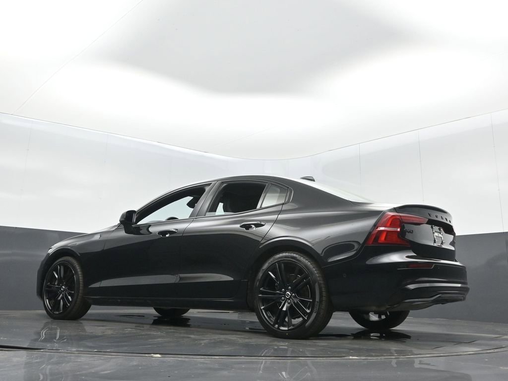 Used 2024 Volvo S60 B5 Plus w/ Climate Package AWD/4WD image 17