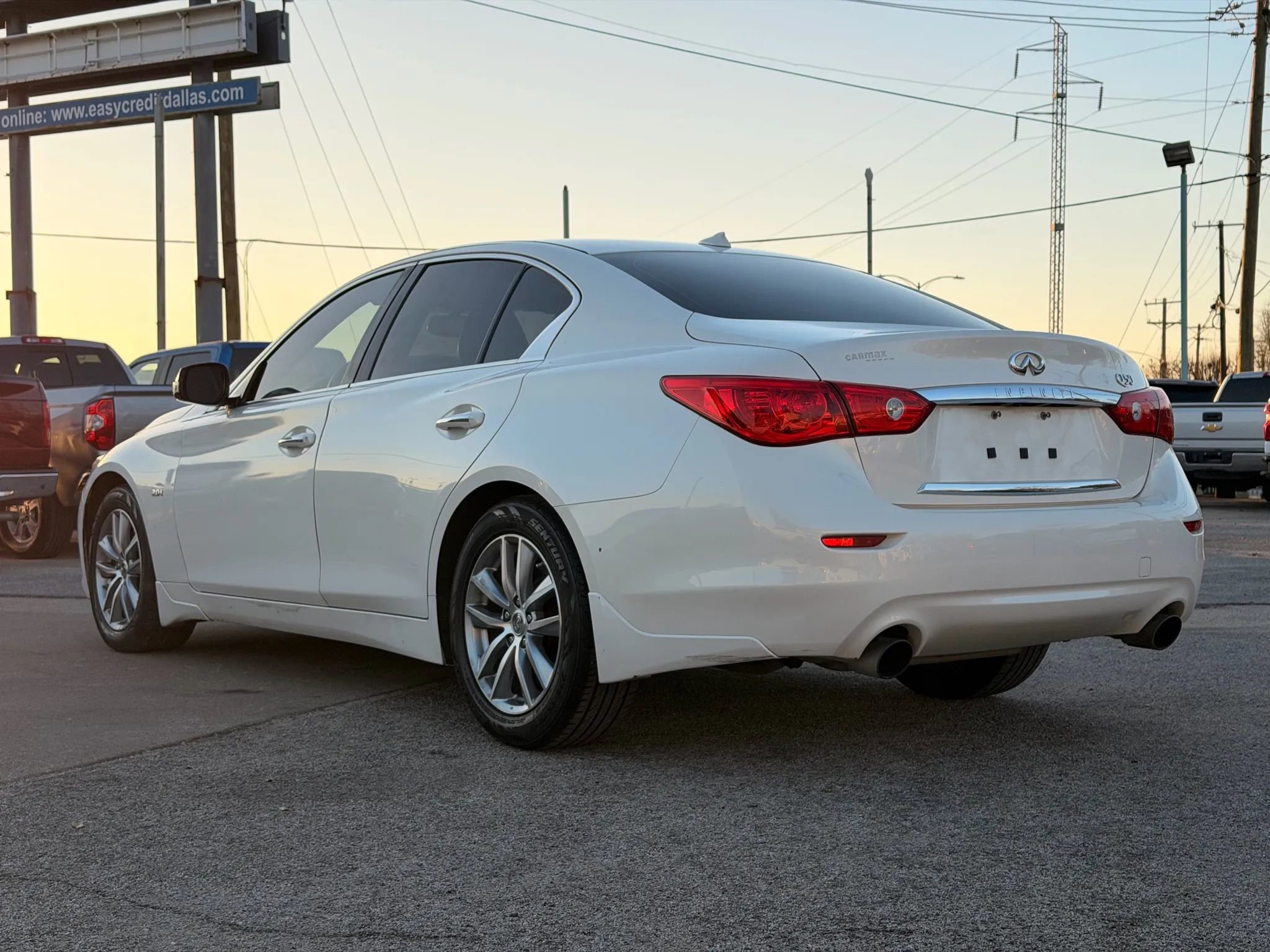 Used 2016 INFINITI Q50 Premium w/ 2.0T Premium Plus Package image 5
