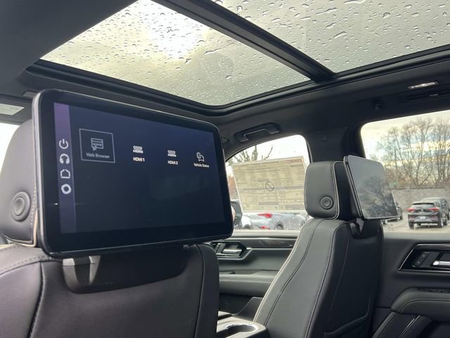 New 2026 GMC Yukon XL Elevation w/ Elevation Premium Package image 13