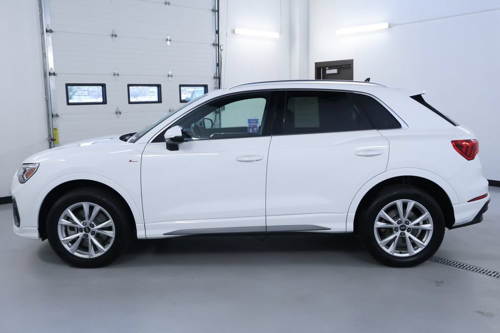 Used 2024 Audi Q3 2.0T Premium AWD/4WD image 4