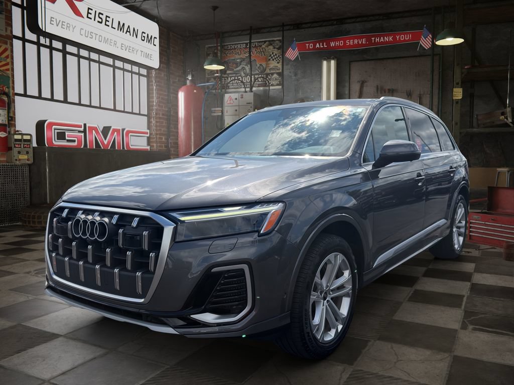 Used 2025 Audi Q7 3.0T Premium Plus