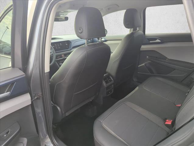 Used 2024 Volkswagen Taos SE image 14