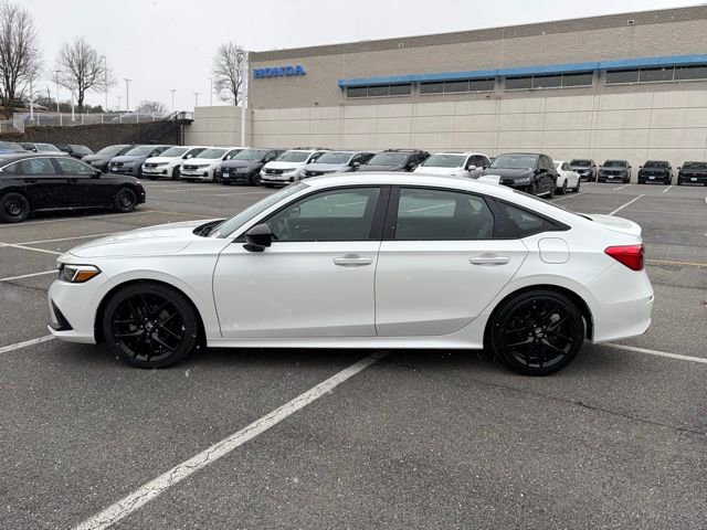 Used 2024 Honda Civic Sport image 4