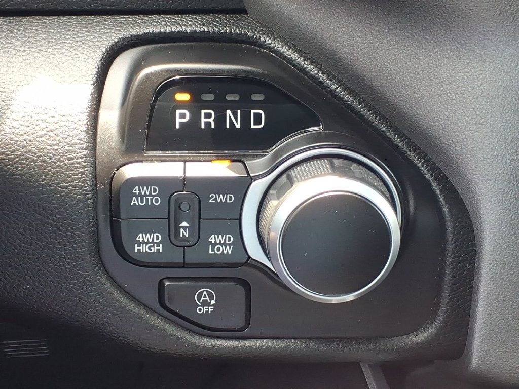 Used 2023 RAM 1500 Big Horn AWD/4WD image 9