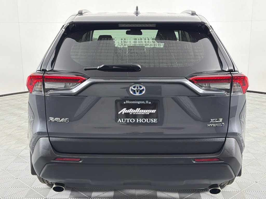 Used 2023 Toyota RAV4 XLE image 6