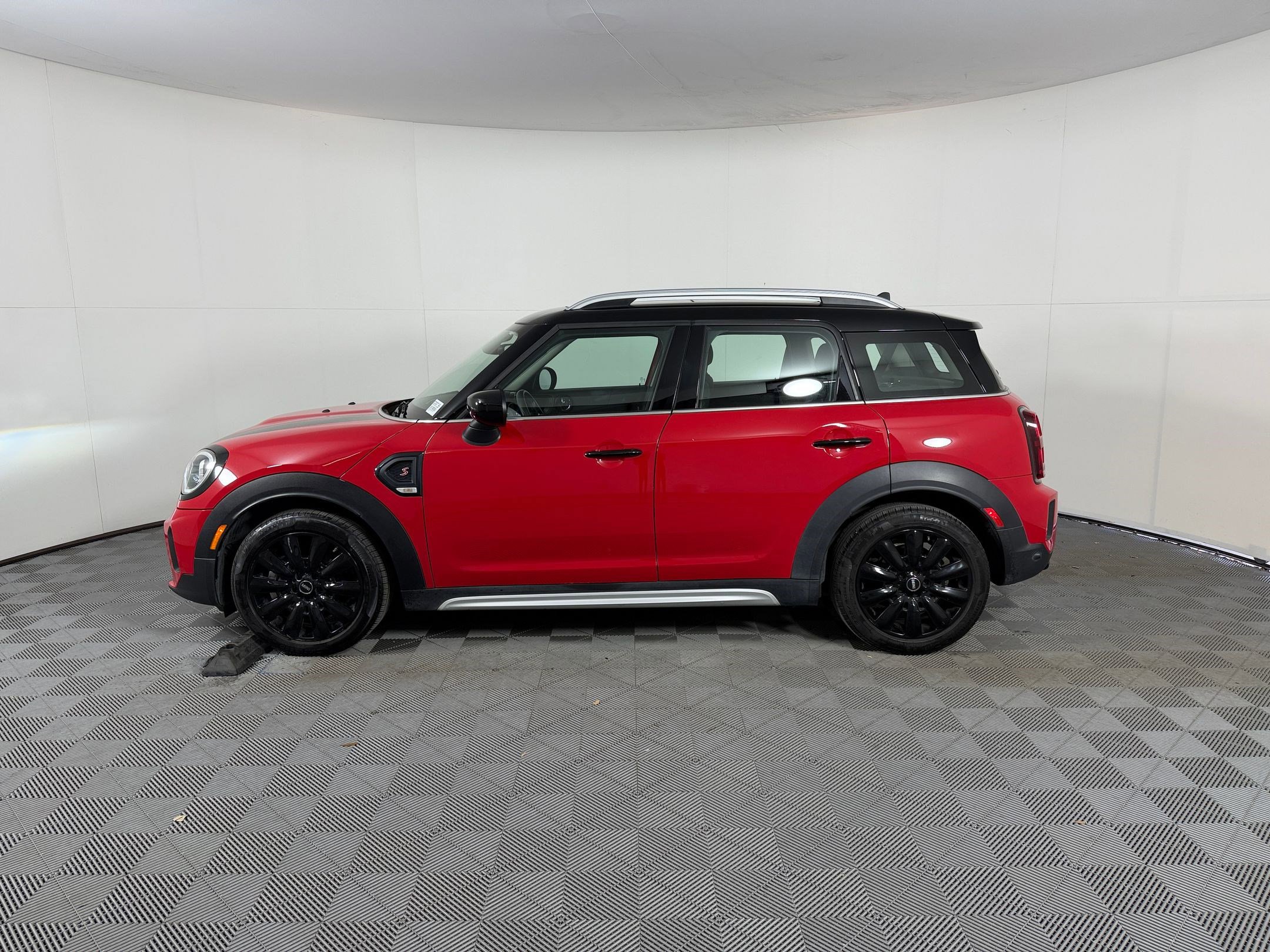 Used 2024 MINI Cooper Countryman S image 2