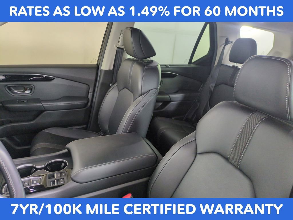 Certified 2024 Honda Pilot Touring image 9