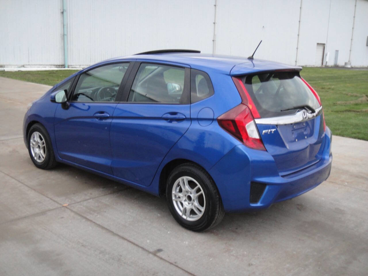 Used 2015 Honda Fit EX image 9