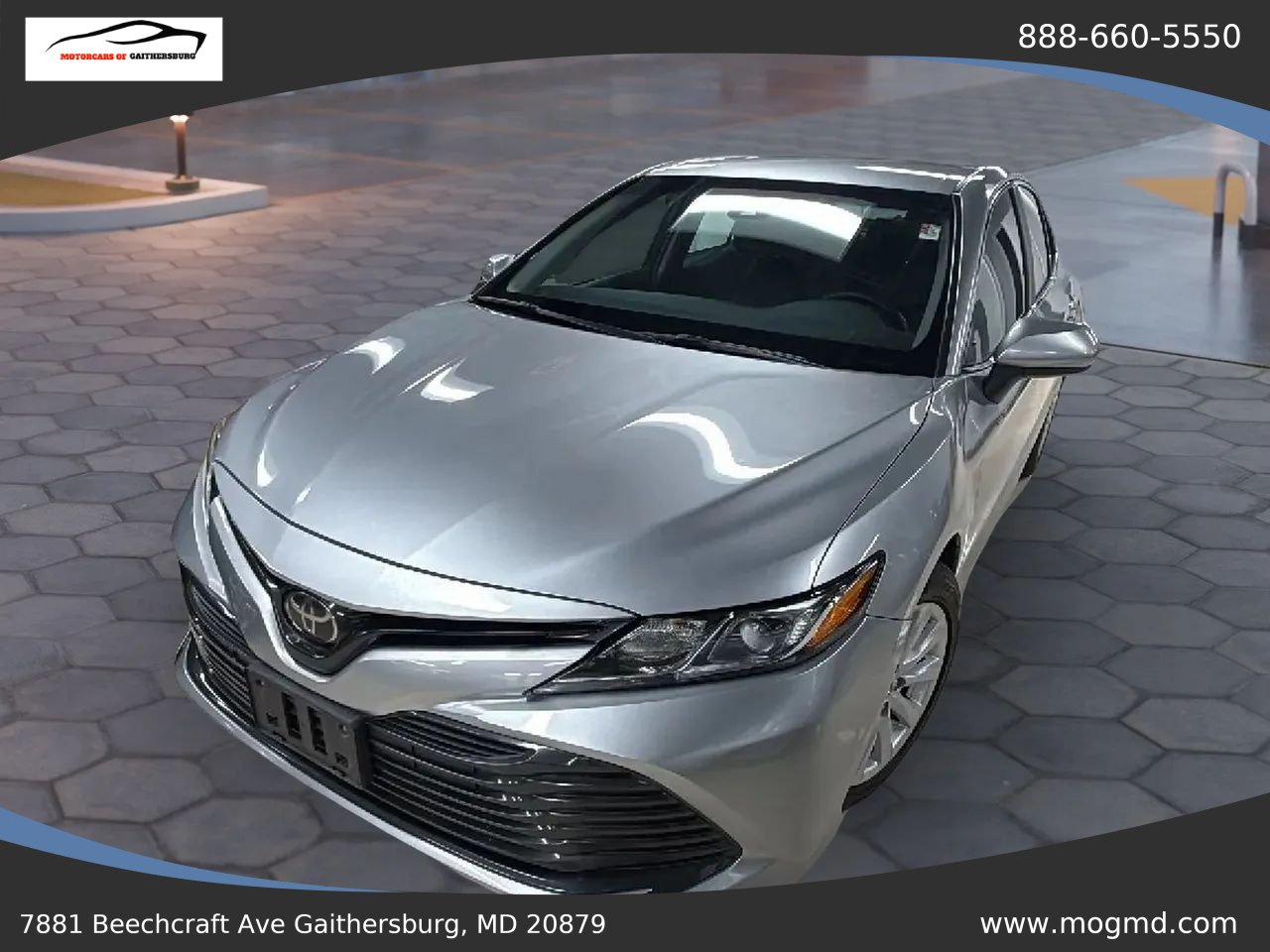 Used 2018 Toyota Camry LE FWD image 2