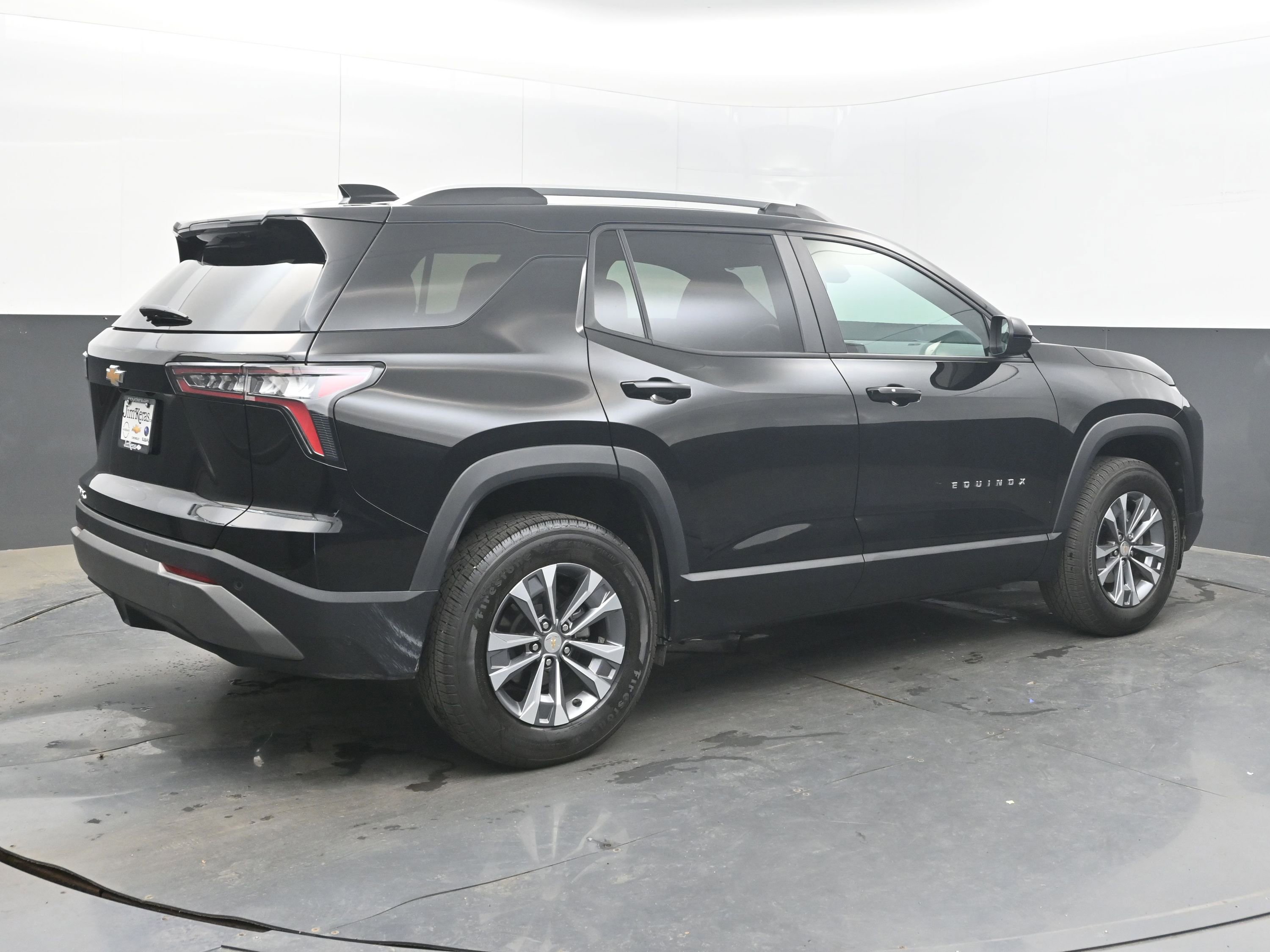 Used 2025 Chevrolet Equinox LT w/ Convenience Package II image 9