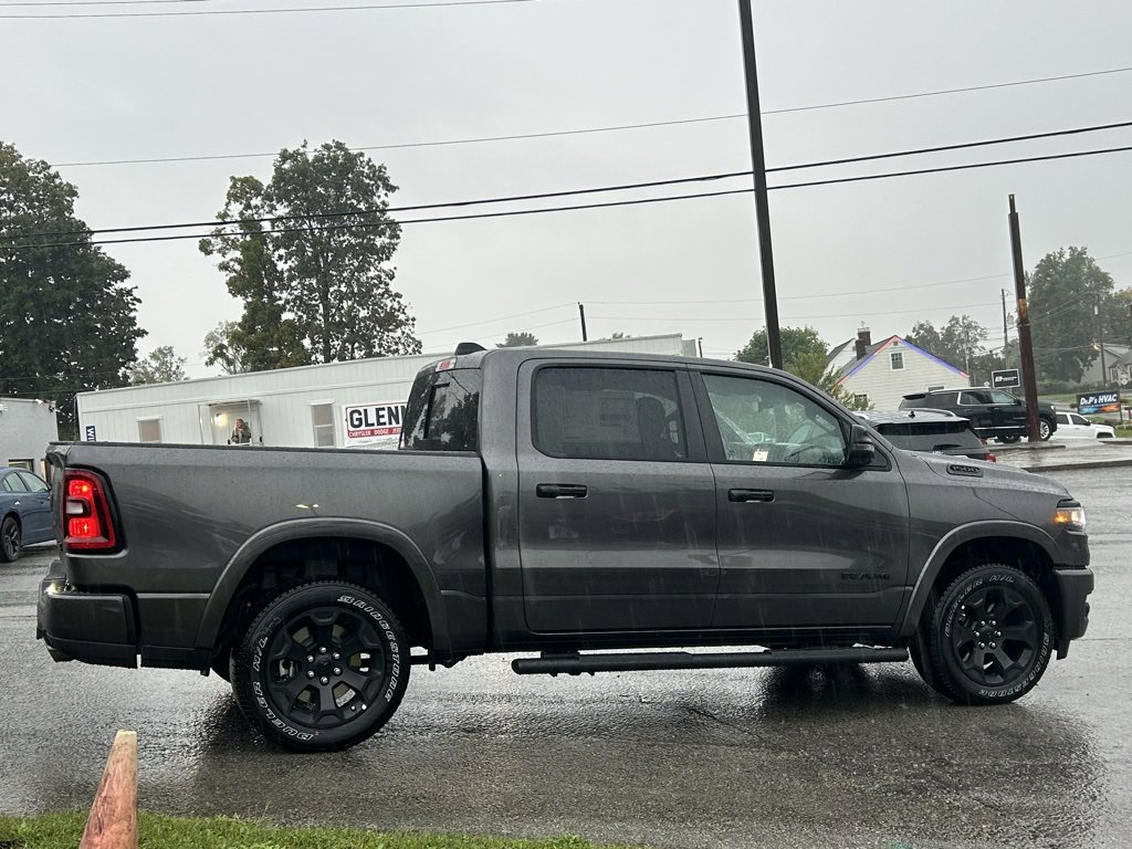 New 2026 RAM 1500 4x4 Crew Cab image 5