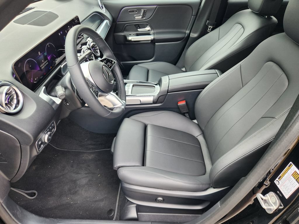 Certified 2025 Mercedes-Benz GLB 250 4MATIC image 9
