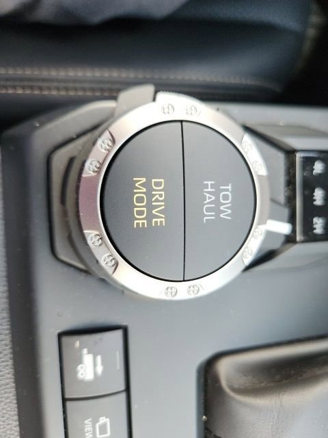 Used 2024 Toyota Tacoma Limited w/ Limited Package (LT) image 23